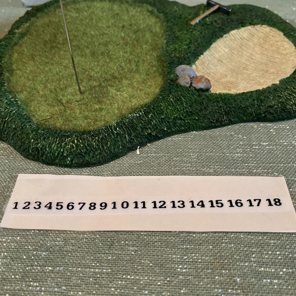 Dept 56 52740 Putting Green Village Accessory Christmas Golf Collectable 1998